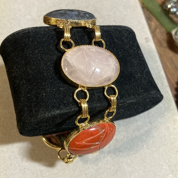 Vintage large scarab bracelet - Picture 7 of 12